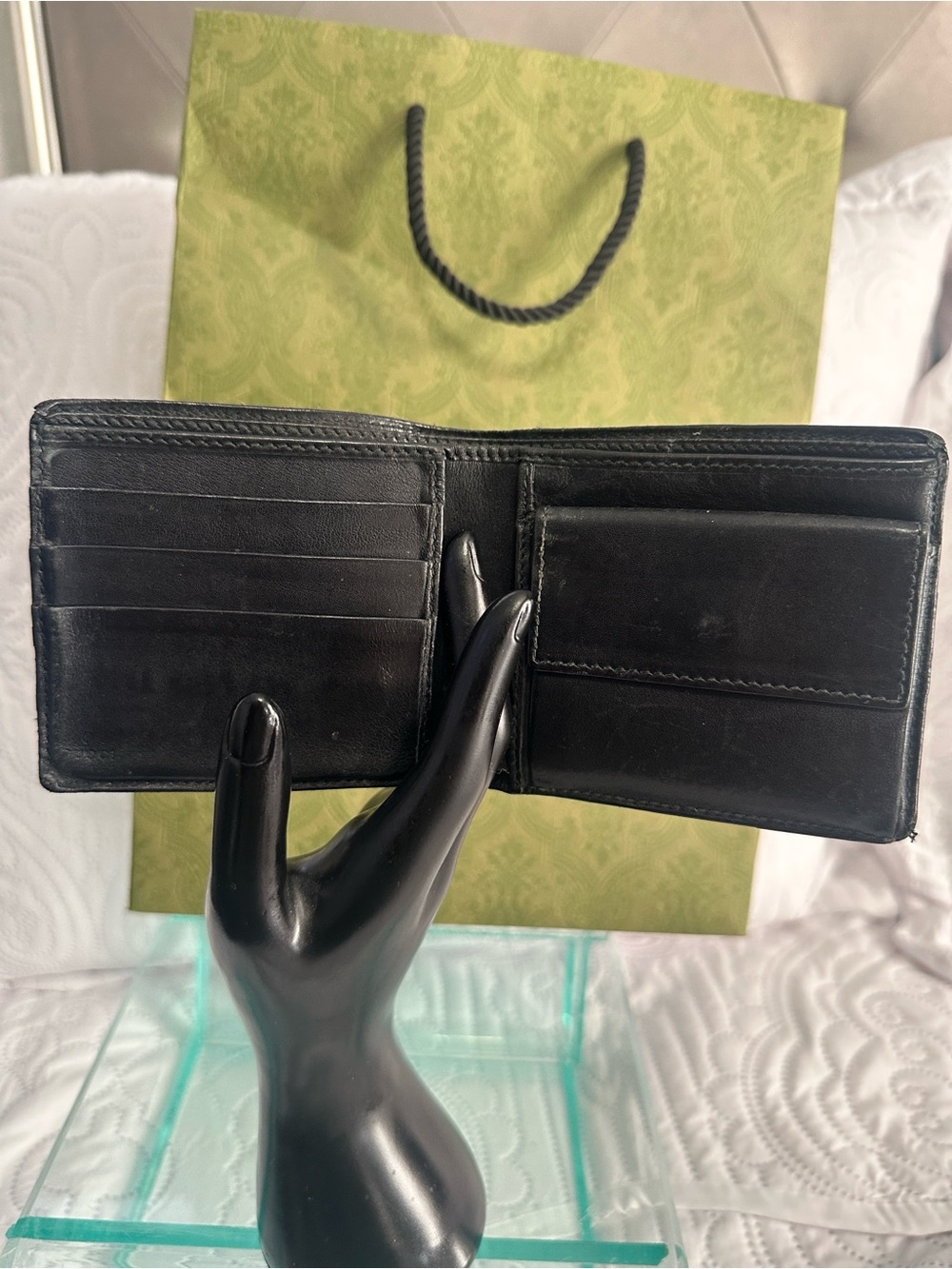 Gucci Black Embossed GG Leather Bifold Wallet - Picture 5 of 11